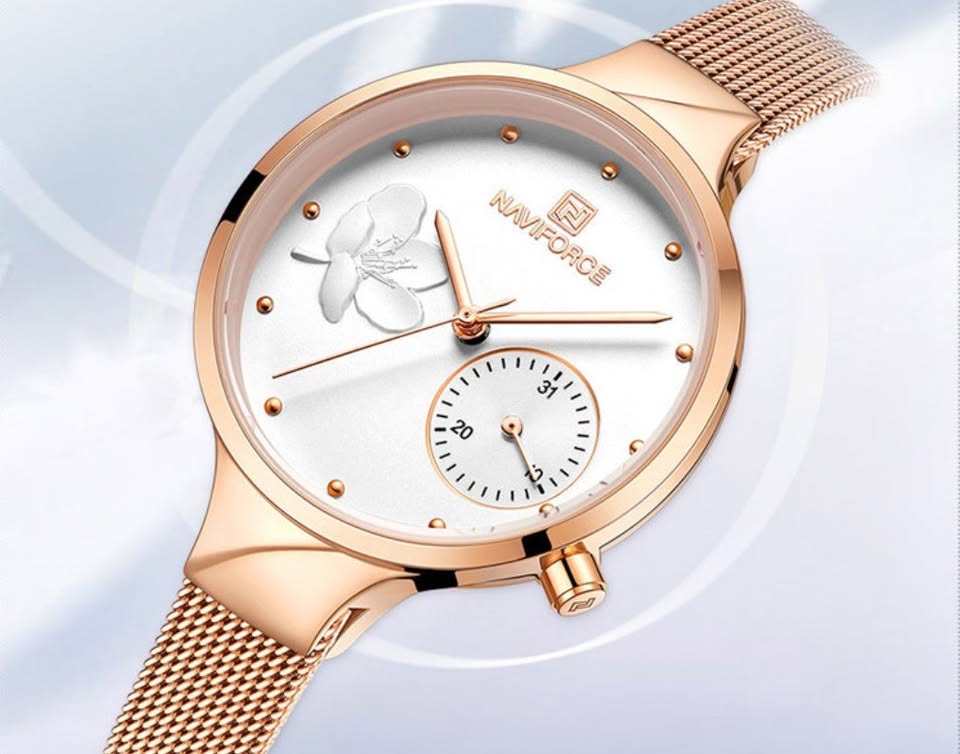 Brand New Ladies Luxury Watch with Quartz Movement