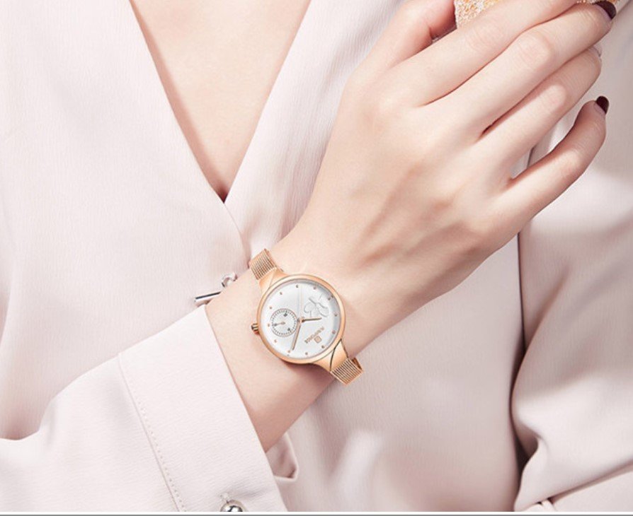 Brand New Ladies Luxury Watch with Quartz Movement