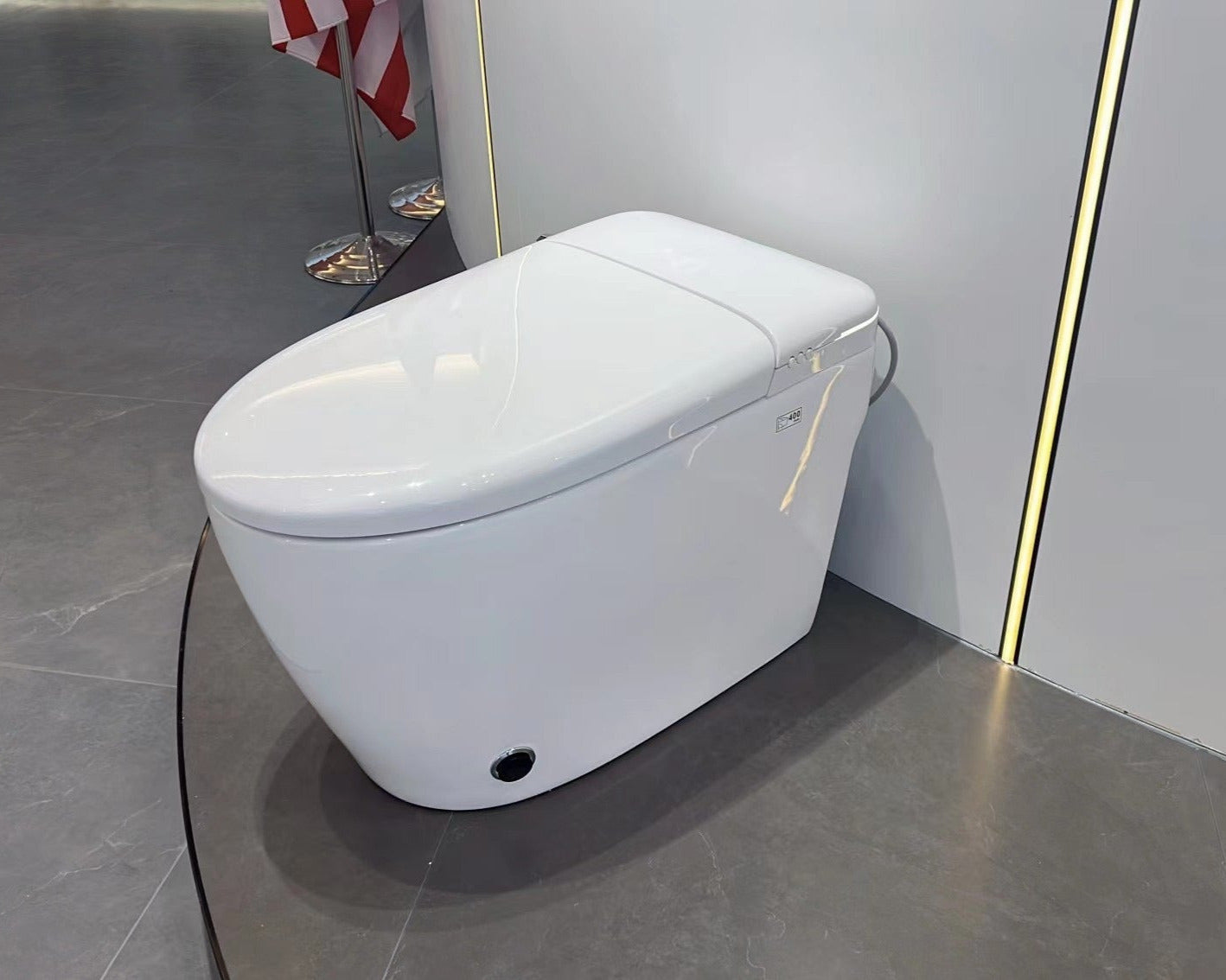 Smart Toilet, with Warm Water Dual Auto with Remote Flush, Self Clean